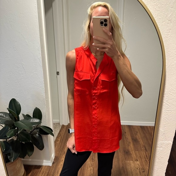🌟SALE🌟 J. Crew red sleeveless blouse​​ - Picture 1 of 5